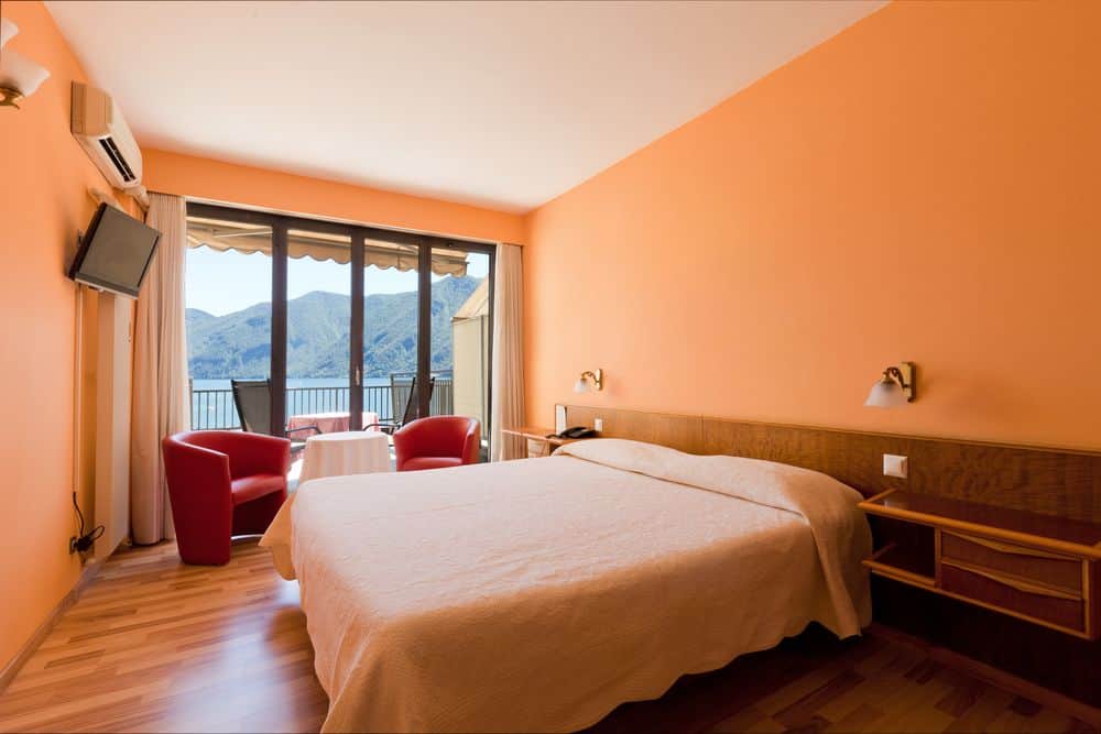 Hotelzimmer mit Klimagerät (depositphotos.com) Hotelzimmer mit Klimagerät (depositphotos.com)